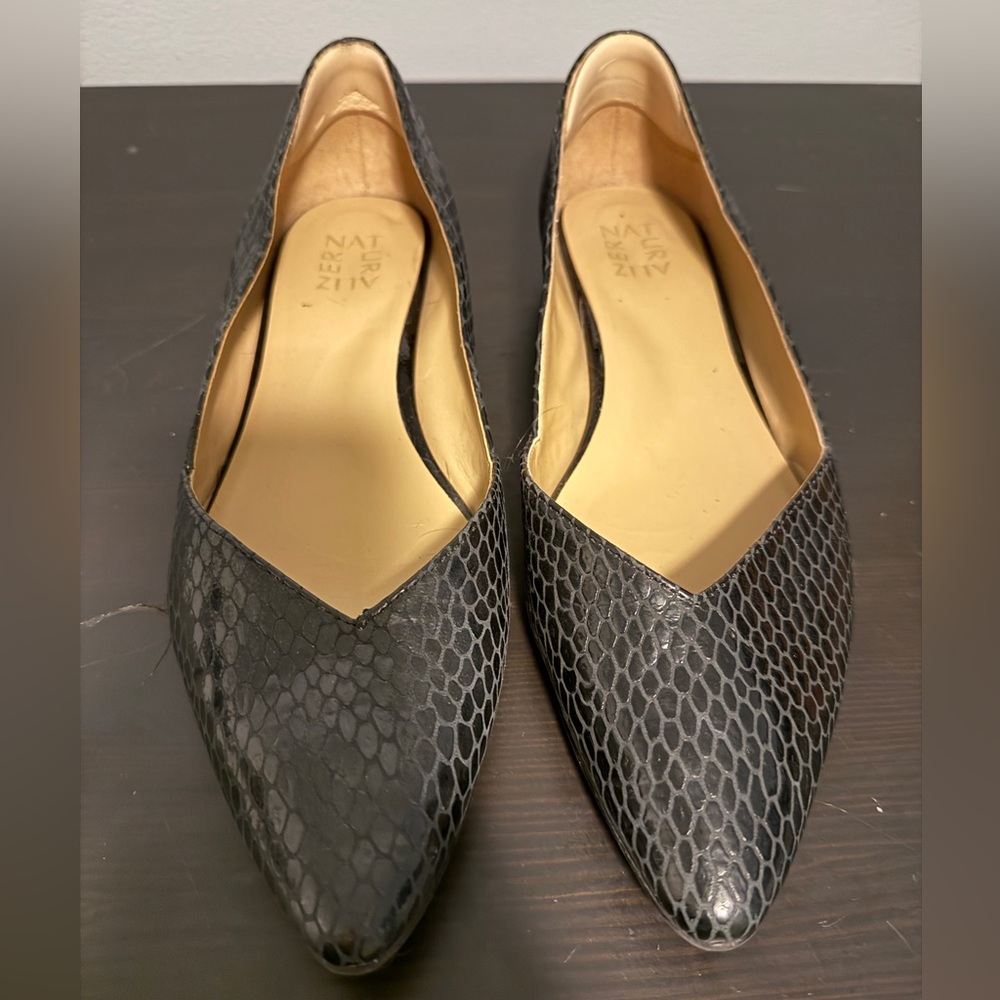 Naturalizer Black Snake-Print Pointed Toe Flats
